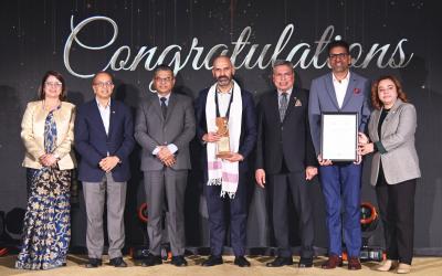 नेपाल लाइफ कर्पोरेट एक्सिलेन्स अवार्ड २०२५ बाट सम्मानित